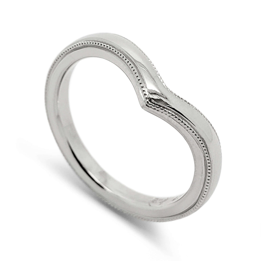 14kt white gold chevron wedding ring with millgrain detail, angled view