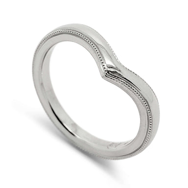14kt white gold chevron wedding ring with millgrain detail, angled view