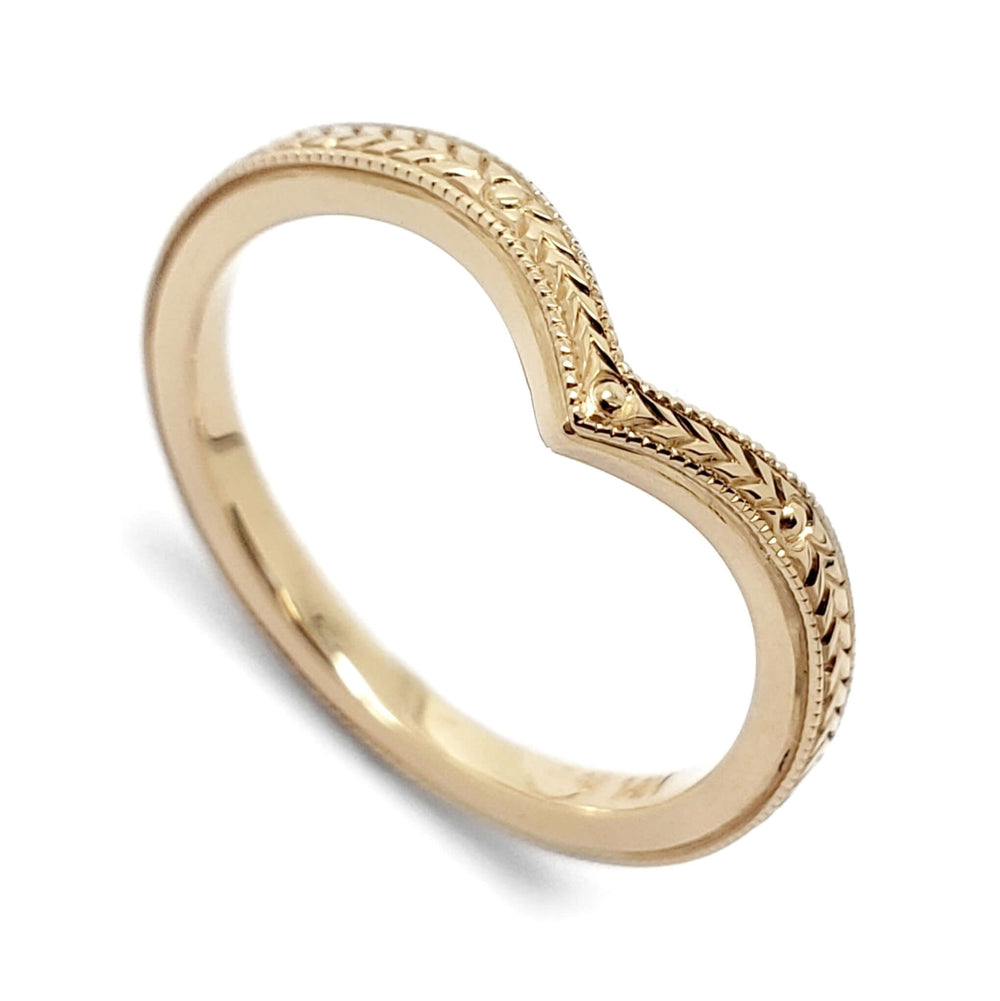 14kt yellow gold chevron wedding ring with hand engraved herringbone pattern