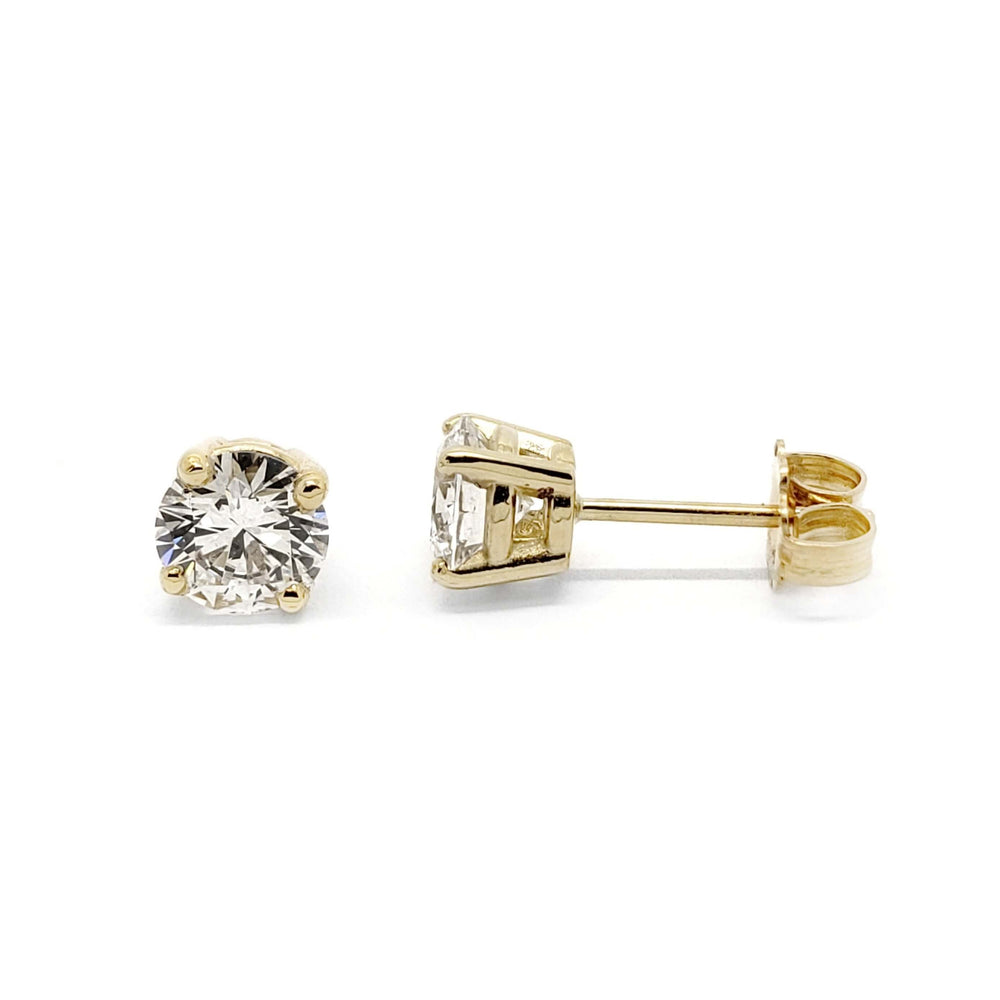 Round brilliant lab diamond stud earrings in 14kt yellow gold, side and front views