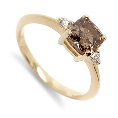 14kt yellow gold ring with cushion-cut champagne diamond and two white side diamonds