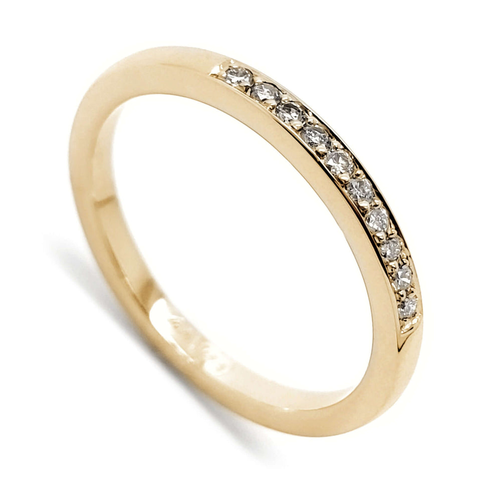 14kt yellow gold wedding ring with pave-set lab-grown diamonds