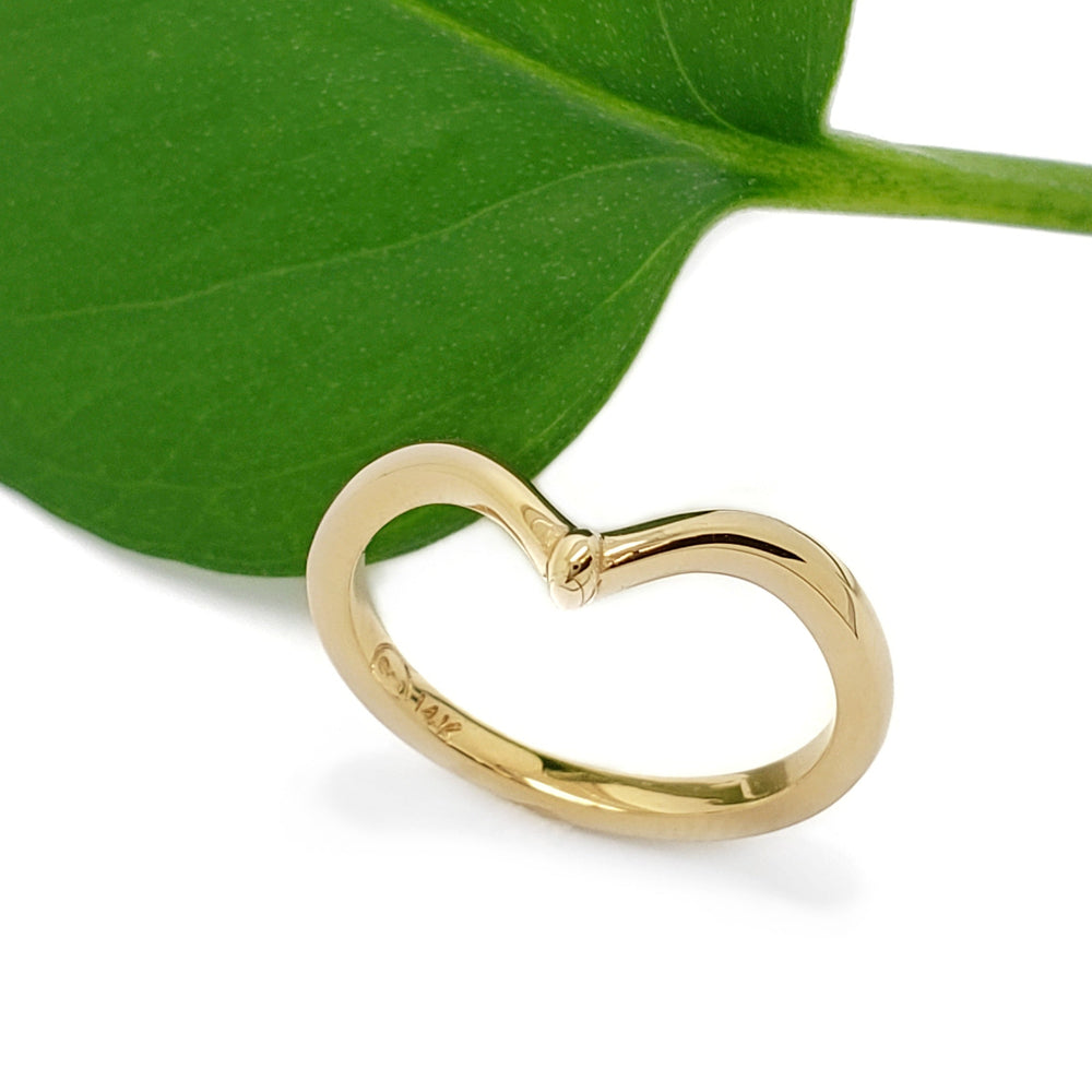 Yellow Gold Chevron Wedding Ring | Era Design Vancouver Canada