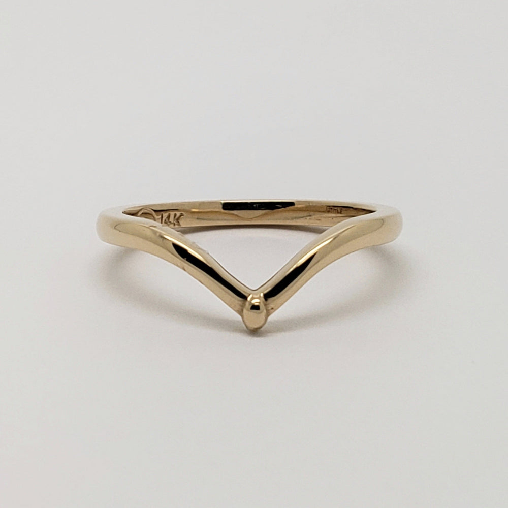 Yellow Gold Chevron Wedding Ring | Era Design Vancouver Canada