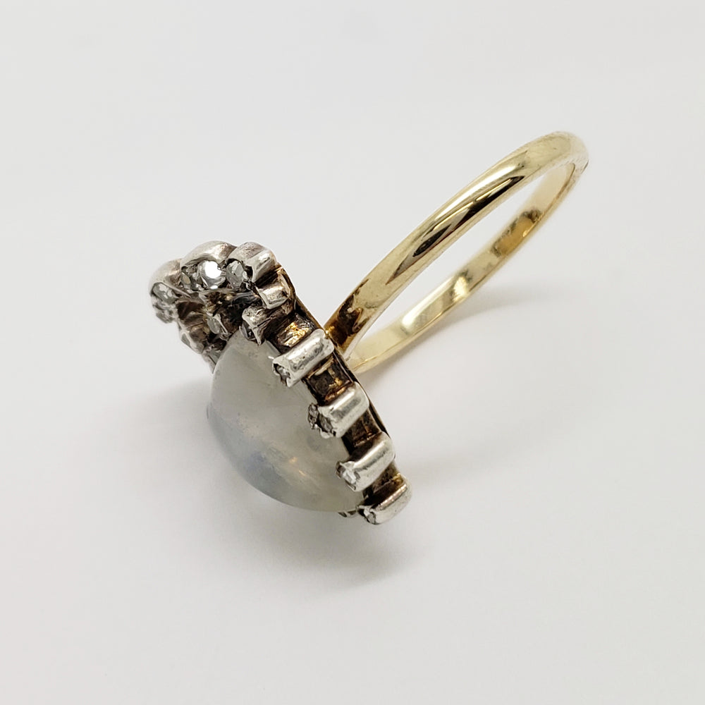 Antique Georgian Era Moonstone Ring