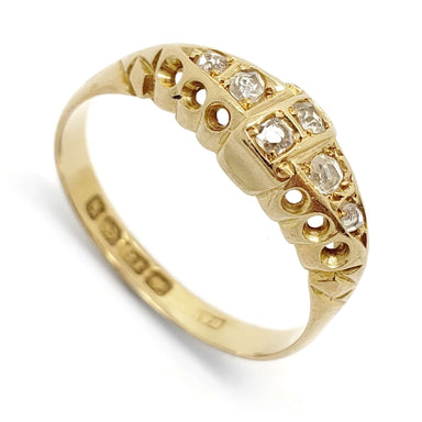 Antique 18kt yellow gold ring with six old cut diamonds in engraved setting