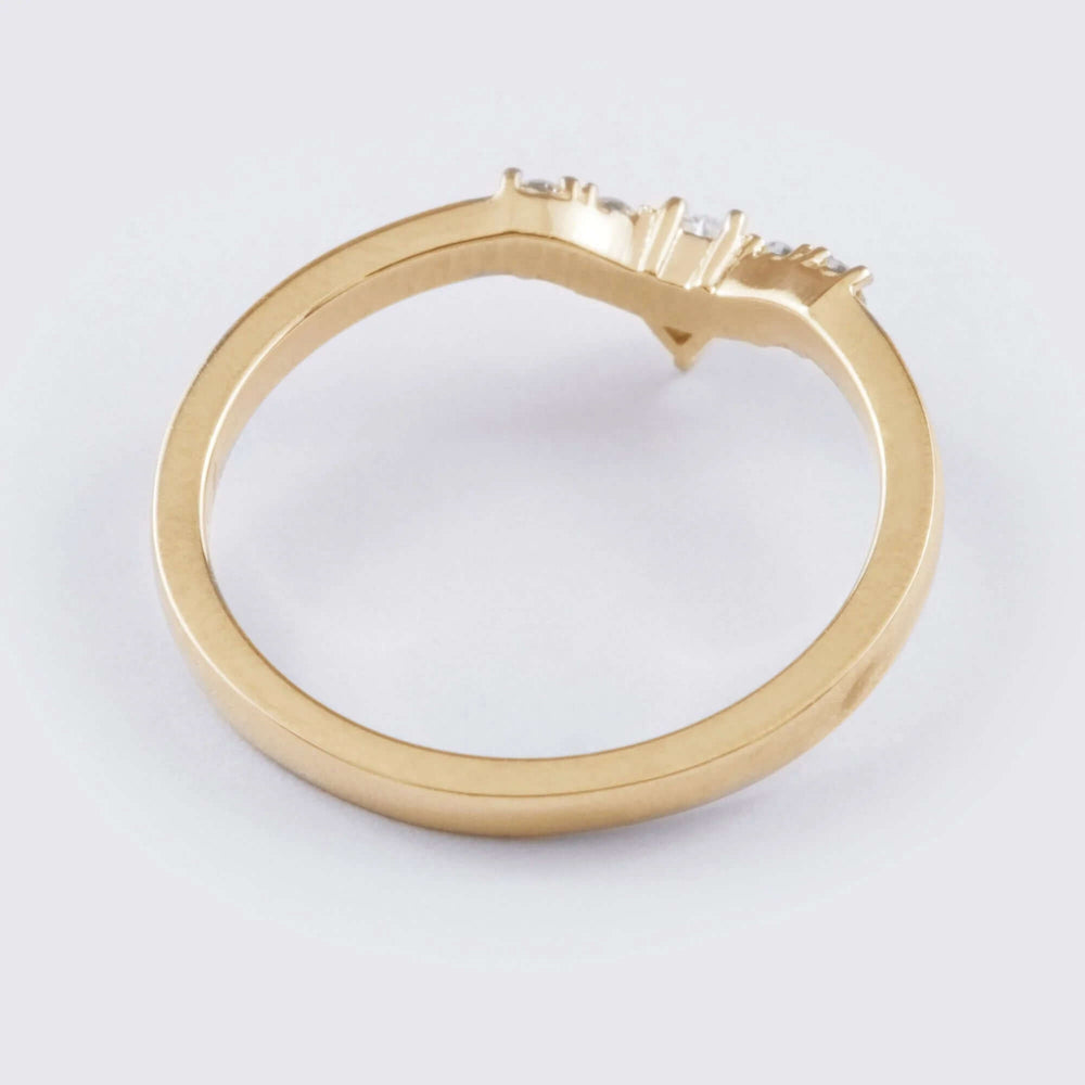 Back view of 14kt yellow gold chevron wedding ring band