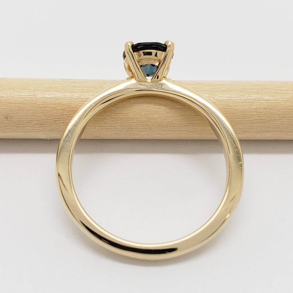 Australian Sapphire Engagement Ring | Era Design Vancouver Canada