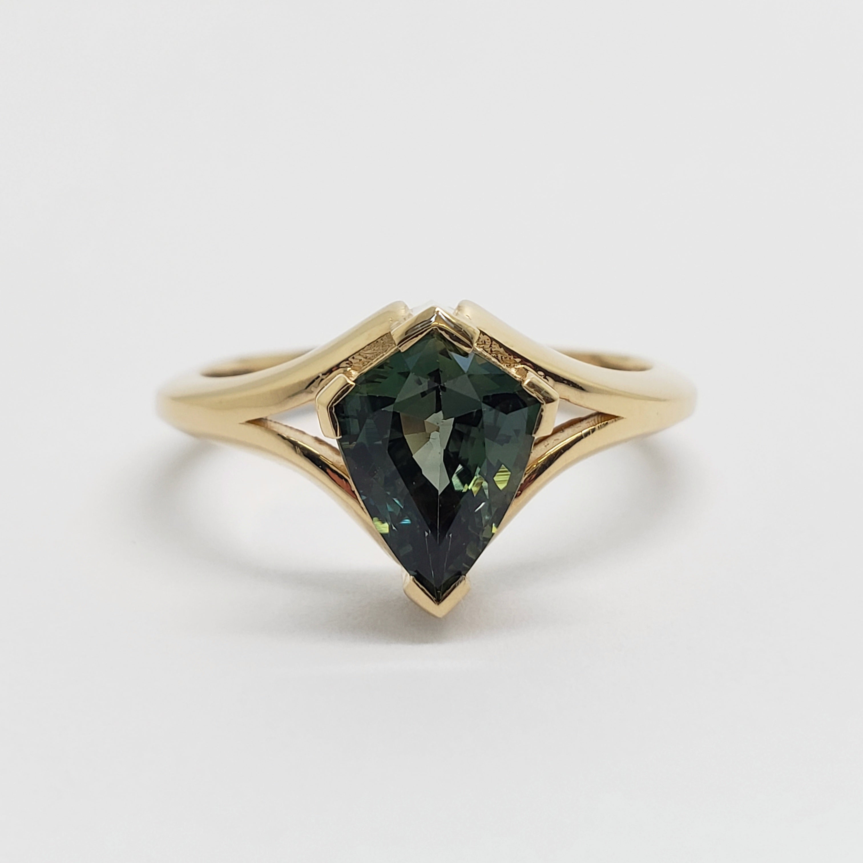 Sapphire Engagement Ring | Era Design Vancouver Canada