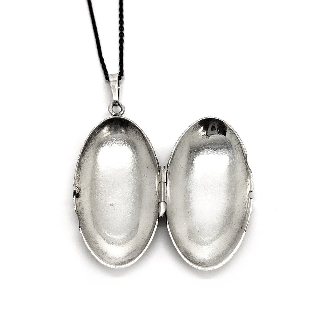 Vintage Silver Locket | Era Design Vancouver Canada