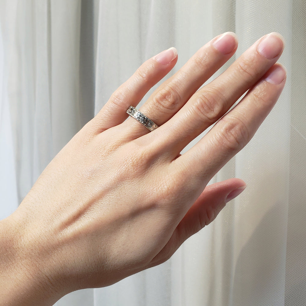 Hand Engraved Wedding Ring | Era Design Vancouver Canada 