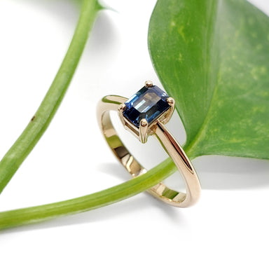 Montana Sapphire Engagement Ring | Era Design Vancouver Canada