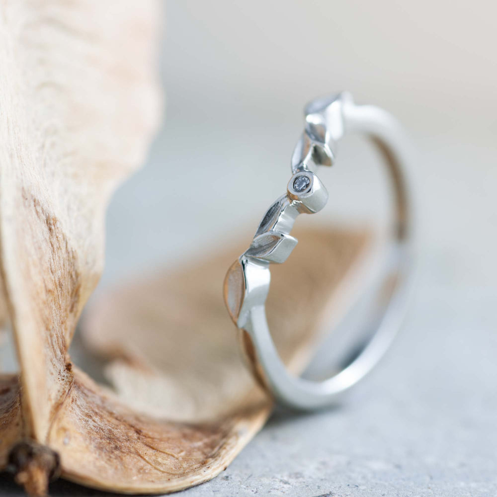 Canadian Diamond Wedding Ring | Era Design Vancouver Canada