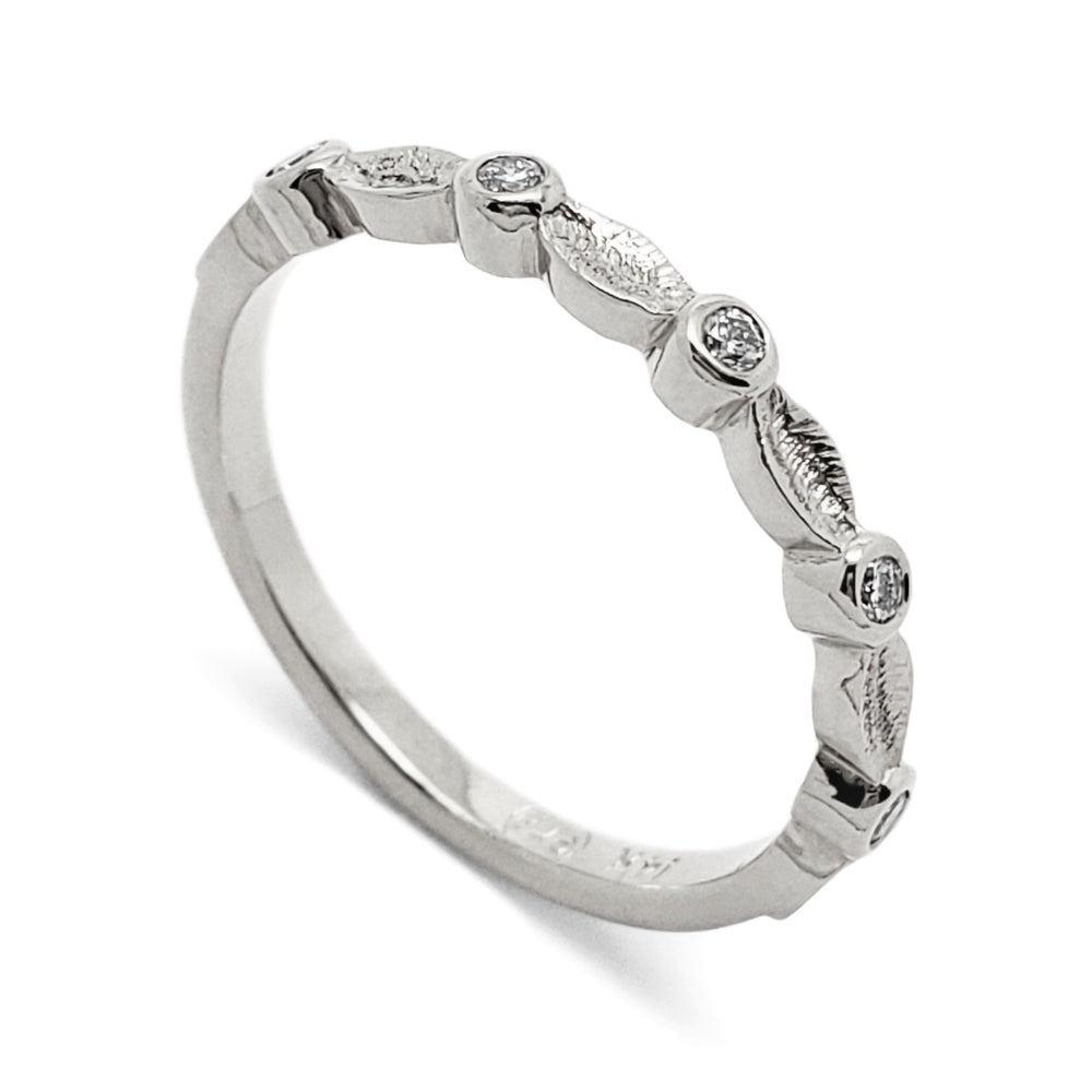 Canadian Diamond Wedding Ring | Era Design Vancouver Canada