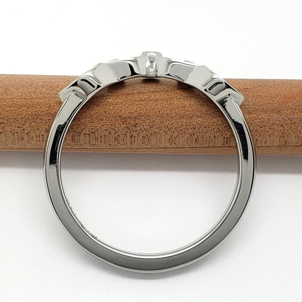 Canadian Diamond Wedding Ring | Era Design Vancouver Canada